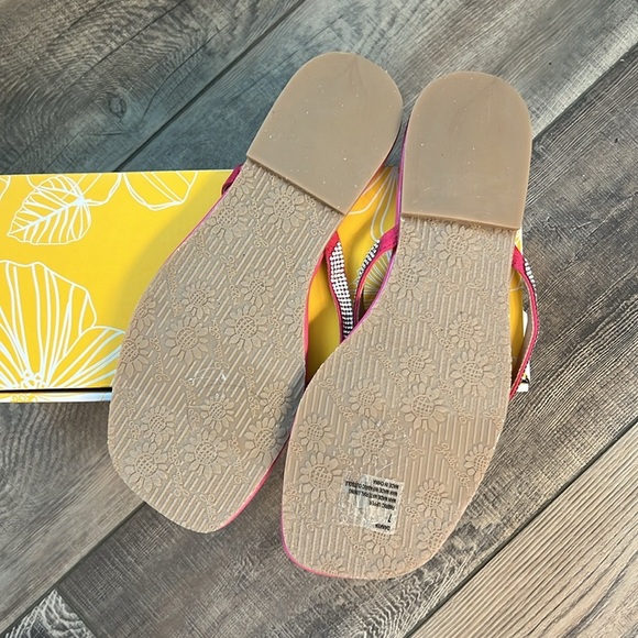 Boujie Yellow Box Pink Flip Flops - Picture 3 of 3